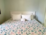 Bedroom - Queen Bed